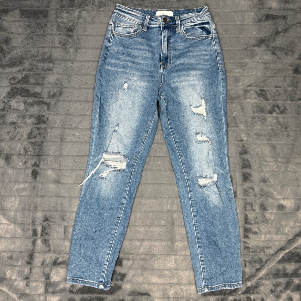 Vervet Blue High Rise Distressed Mom Jean Medium Wash Straight Leg T5341 Size 27